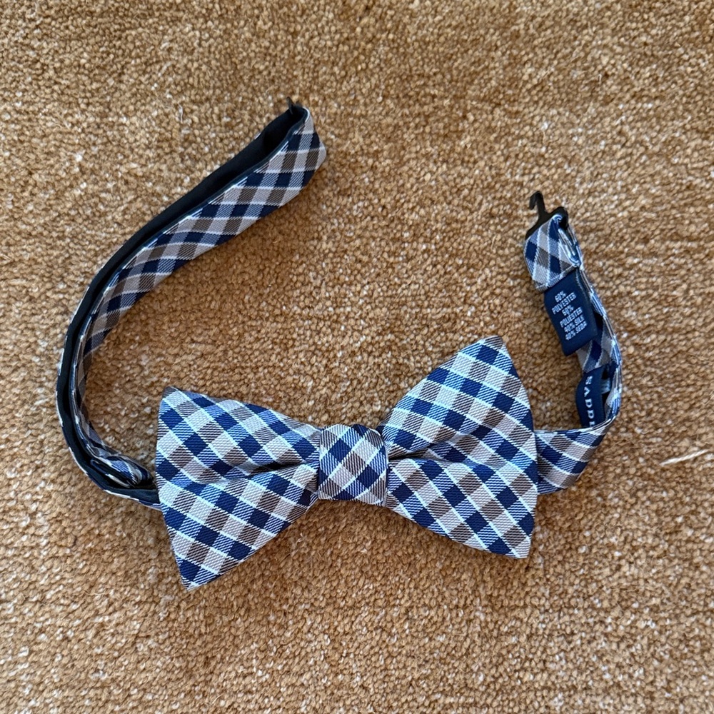 Saddlebred Classic Plaid Boy’s Bow Tie in Blue and Brown